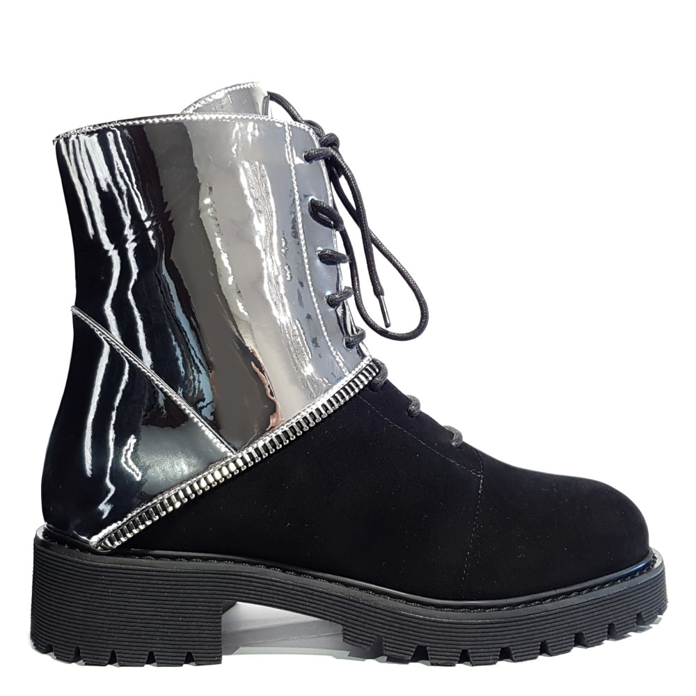 Ghete din piele