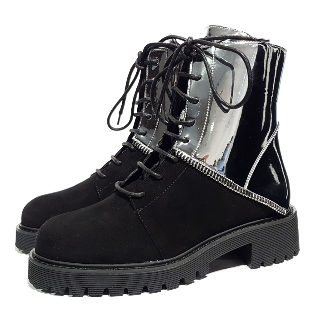 Ghete din piele