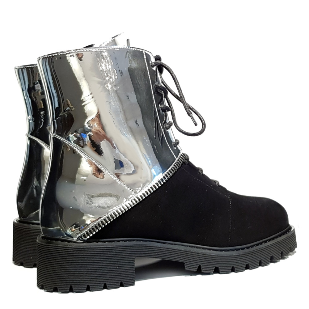 Ghete din piele