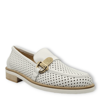 Loafers albi din piele naturala perforata